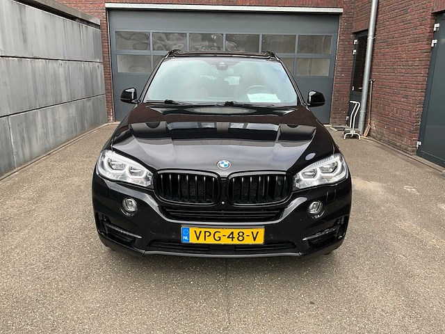 Bmw x5 30 d xdrive - bedrijfswagen (verbruikt olie) - afbeelding 10 van  17