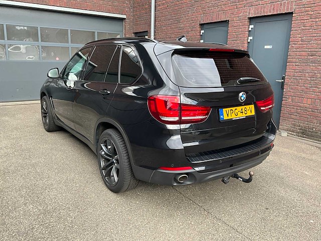 Bmw x5 30 d xdrive - bedrijfswagen (verbruikt olie) - afbeelding 12 van  17