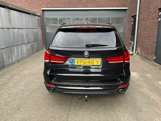 Bmw x5 30 d xdrive - bedrijfswagen (verbruikt olie) - afbeelding 13 van  17
