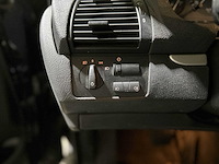 Bmw x5 3.0i executive 231pk 2002, 98-jx-jv youngtimer - afbeelding 14 van  43