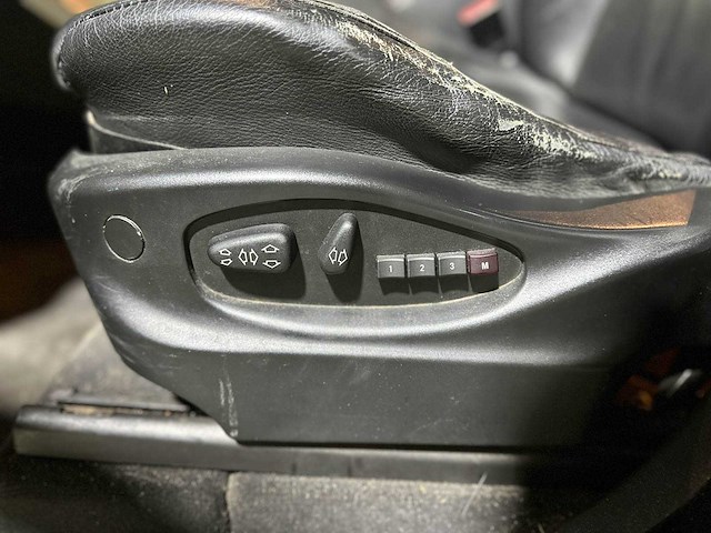 Bmw x5 3.0i executive 231pk 2002, 98-jx-jv youngtimer - afbeelding 25 van  42