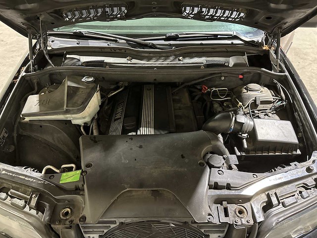 Bmw x5 3.0i executive 231pk 2002, 98-jx-jv youngtimer - afbeelding 35 van  42