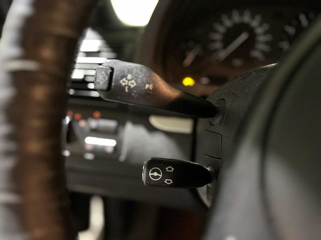 Bmw x5 3.0i executive 231pk 2002, 98-jx-jv youngtimer - afbeelding 10 van  33