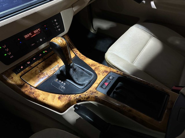 Bmw x5 3.0i high executive 231pk 2004, 71-rs-kr - afbeelding 19 van  47