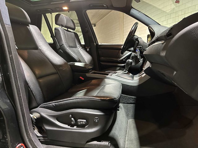 Bmw x5 4.4i high edition 320pk 2006, 26-st-pp - afbeelding 33 van  44