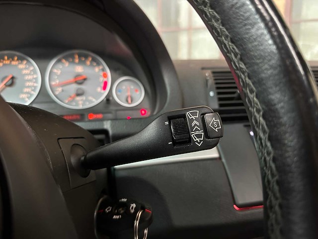 Bmw x5 4.6is alpina 347pk 2003, j-087-gg youngtimer - afbeelding 26 van  46