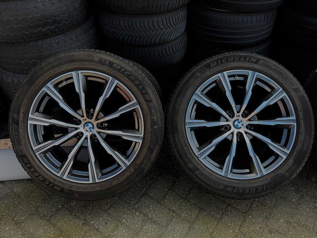 Bmw x5 g05 winterset 275/45/20 - afbeelding 2 van  3