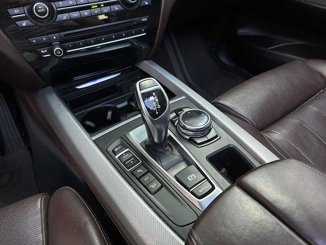 Bmw x5 m50d 381pk 2013, sh-955-s - afbeelding 15 van  28