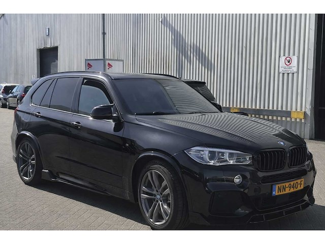 Bmw x5 m50d automaat; nn-940-f - afbeelding 5 van  6