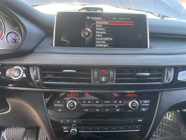 Bmw x5 m50d automaat; nn-940-f - afbeelding 13 van  19