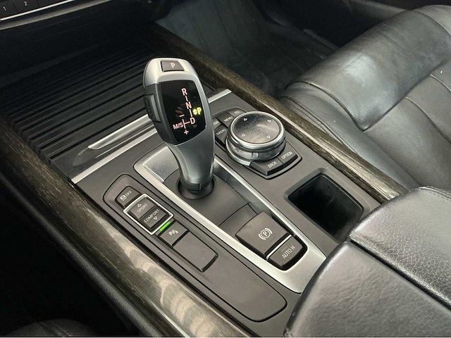 Bmw x5 sdrive35i | 3.0 | 306 pk | 2014 | panoramadak | comfort access | soft close | professional navigatie | marge auto - afbeelding 11 van  28
