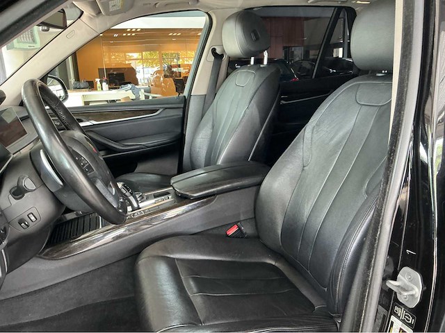 Bmw x5 sdrive35i | 3.0 | 306 pk | 2014 | panoramadak | comfort access | soft close | professional navigatie | marge auto - afbeelding 15 van  28