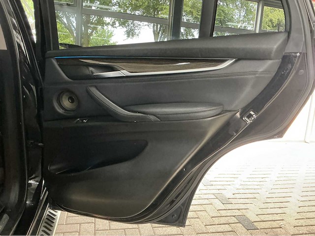 Bmw x5 sdrive35i | 3.0 | 306 pk | 2014 | panoramadak | comfort access | soft close | professional navigatie | marge auto - afbeelding 19 van  28