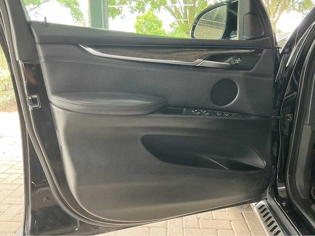 Bmw x5 sdrive35i | 3.0 | 306 pk | 2014 | panoramadak | comfort access | soft close | professional navigatie | marge auto - afbeelding 22 van  28