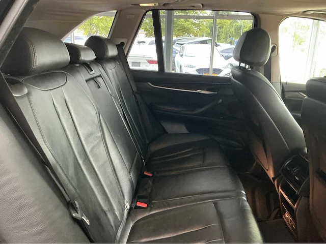 Bmw x5 sdrive35i | 3.0 | 306 pk | 2014 | panoramadak | comfort access | soft close | professional navigatie | marge auto - afbeelding 18 van  36