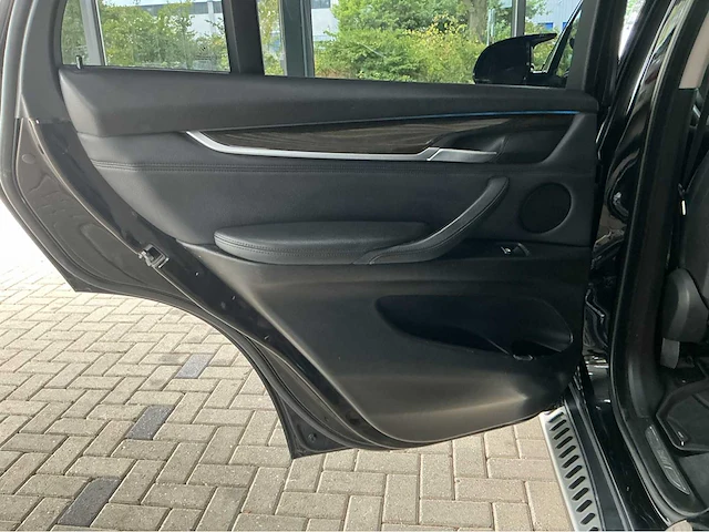 Bmw x5 sdrive35i | 3.0 | 306 pk | 2014 | panoramadak | comfort access | soft close | professional navigatie | marge auto - afbeelding 28 van  36