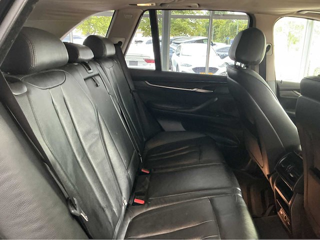 Bmw x5 sdrive35i | 3.0 | 306 pk | 2014 | panoramadak | comfort access | soft close | professional navigatie | marge auto - afbeelding 18 van  36