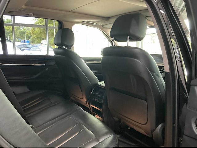 Bmw x5 sdrive35i | 3.0 | 306 pk | 2014 | panoramadak | comfort access | soft close | professional navigatie | marge auto - afbeelding 19 van  36