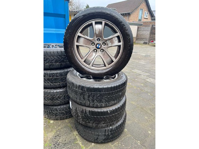 Bmw x5 velgen/winterbanden 18inch - afbeelding 1 van  5