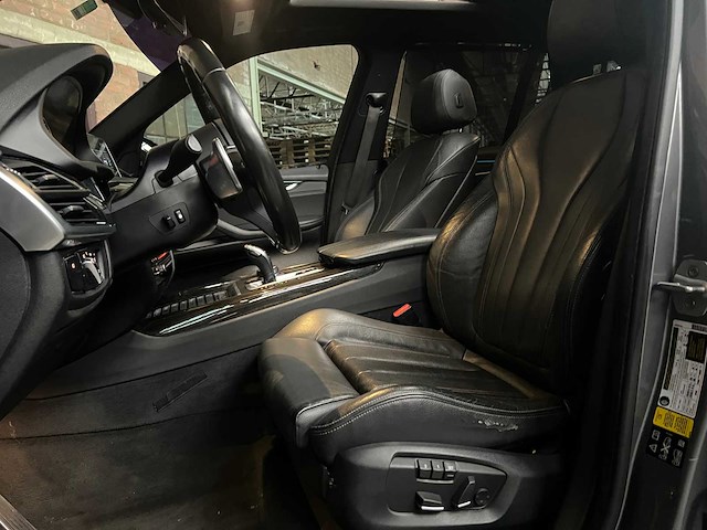 Bmw x5 xdrive35 m-sport 3.0 306pk 2017 - afbeelding 28 van  48