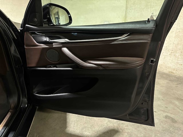 Bmw x5 xdrive40d high executive 313pk 2015, 4-zgf-08 - afbeelding 32 van  42