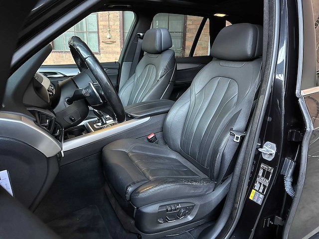 Bmw x5 xdrive40e high executive 313pk 2015 plug-in hybrid (origineel-nl), hg-436-t - afbeelding 37 van  47