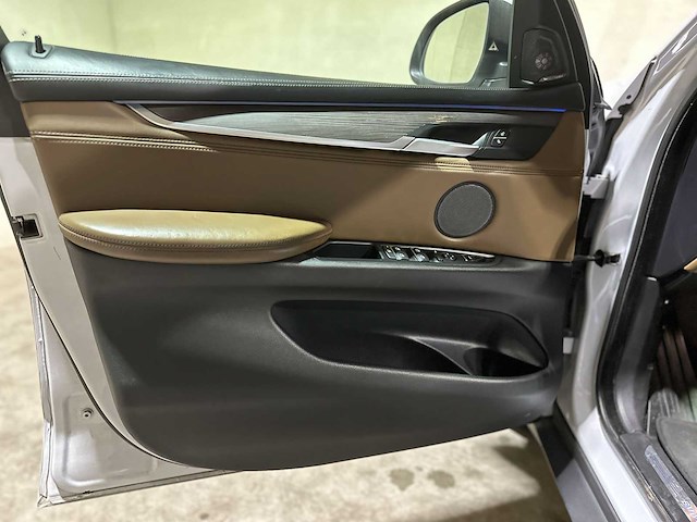 Bmw x5 xdrive40e iperformance high executive -individual- f15 313pk 2016, r-711-ds - afbeelding 24 van  37