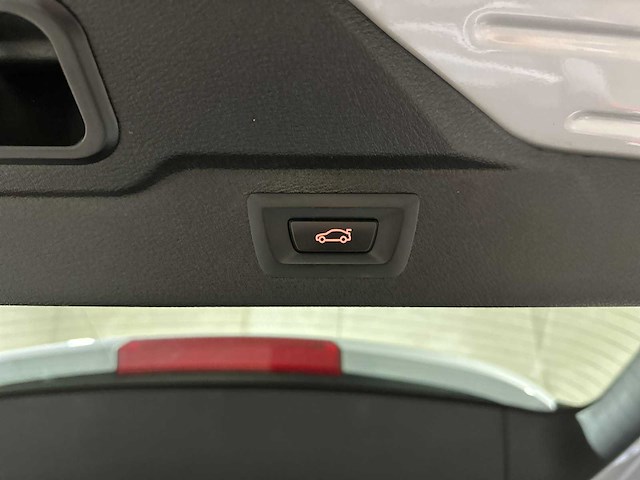 Bmw x5 xdrive40e iperformance high executive -individual- f15 313pk 2016, r-711-ds - afbeelding 28 van  37