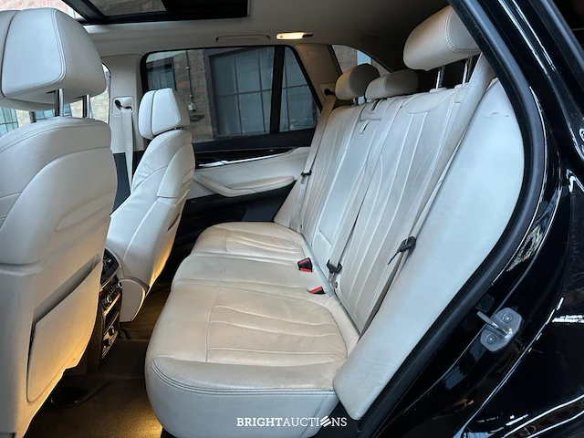 Bmw x5 xdrive40e iperformance high executive 313pk 2015 f15 (origineel-nl) plug-in hybrid, hr-433-v - afbeelding 38 van  47