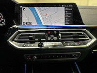 Bmw x5 xdrive45e high executive 394pk 2021 (origineel-nl + 1e eignaar), k-166-zr - afbeelding 40 van  91