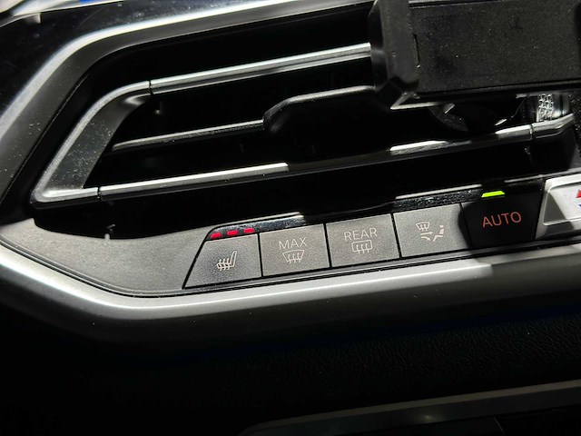 Bmw x5 xdrive45e high executive 394pk 2021 (origineel-nl + 1e eignaar), k-166-zr - afbeelding 41 van  91