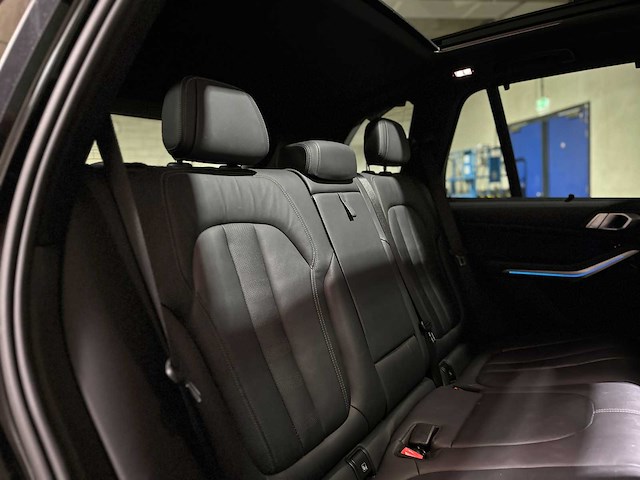 Bmw x5 xdrive45e high executive 394pk 2021 (origineel-nl + 1e eignaar), k-166-zr - afbeelding 79 van  91