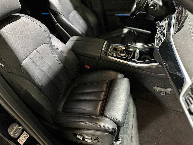 Bmw x5 xdrive45e high executive 394pk 2021 (origineel-nl + 1e eignaar), k-166-zr - afbeelding 87 van  91