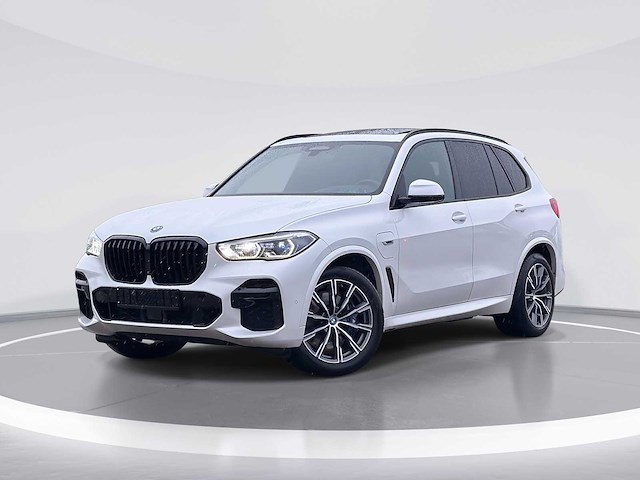 Bmw x5 xdrive45e high executive m-sport 2023 | soh 94 % | r4-64-58 - afbeelding 1 van  28