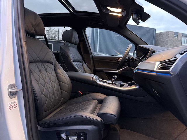 Bmw x5 xdrive45e high executive m-sport 2023 | soh 94 % | r4-64-58 - afbeelding 17 van  23