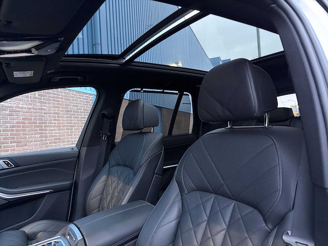 Bmw x5 xdrive45e high executive m-sport 2023 | soh 94 % | r4-64-58 - afbeelding 22 van  27