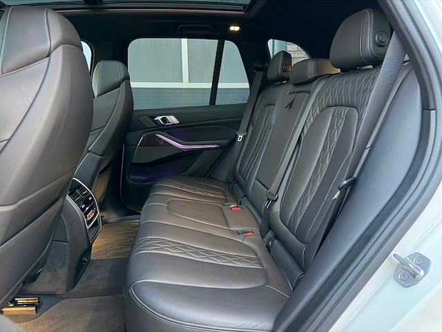 Bmw x5 xdrive45e high full m | gtk-19-s i - afbeelding 12 van  19