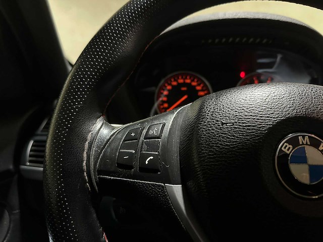 Bmw x5 xdrive48i 4.8 v8 e70 355pk 2007, p-834-rb youngtimer - afbeelding 13 van  39