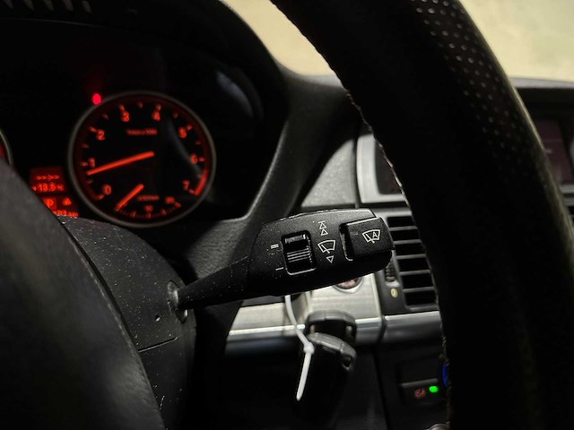 Bmw x5 xdrive48i 4.8 v8 e70 355pk 2007, p-834-rb youngtimer - afbeelding 16 van  39