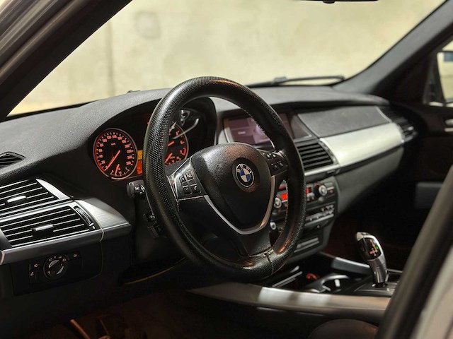 Bmw x5 xdrive48i 4.8 v8 e70 355pk 2007, p-834-rb youngtimer - afbeelding 6 van  39