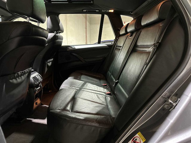 Bmw x5 xdrive48i 4.8 v8 e70 355pk 2007, p-834-rb youngtimer - afbeelding 19 van  39