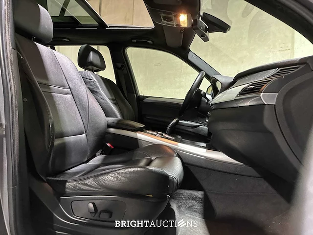 Bmw x5 xdrive48i 4.8 v8 e70 355pk 2007, p-834-rb youngtimer - afbeelding 32 van  41