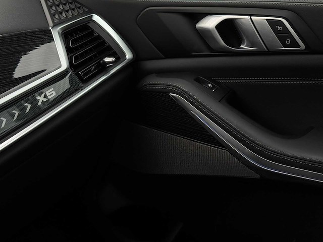 Bmw x5 xdrive50e m sport pro 2023 | 37-21 - afbeelding 40 van  46