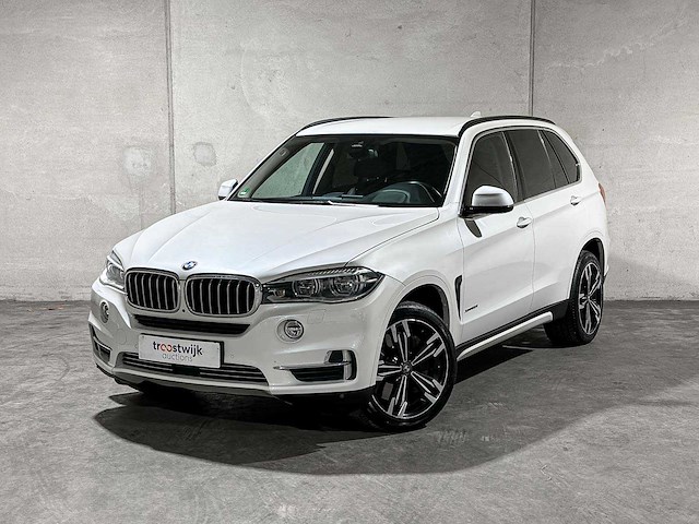 Bmw x5 xdrive50i 4.4 v8 high executive 449pk 2014, j-094-rr - afbeelding 34 van  54