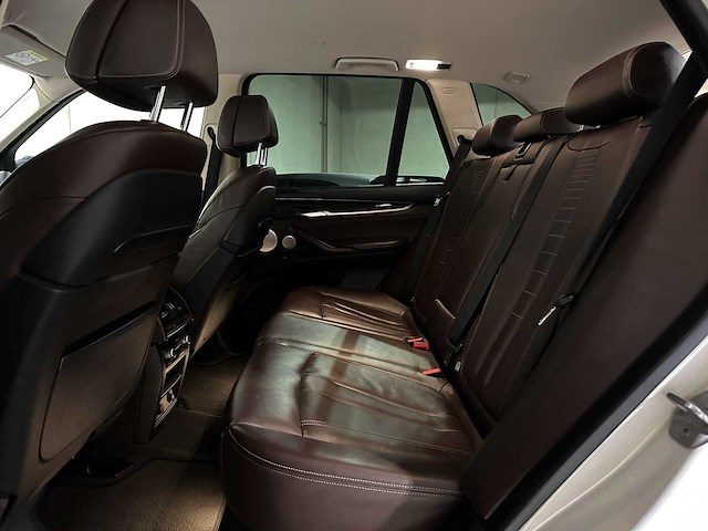 Bmw x5 xdrive50i 4.4 v8 high executive 449pk 2014, j-094-rr - afbeelding 35 van  54