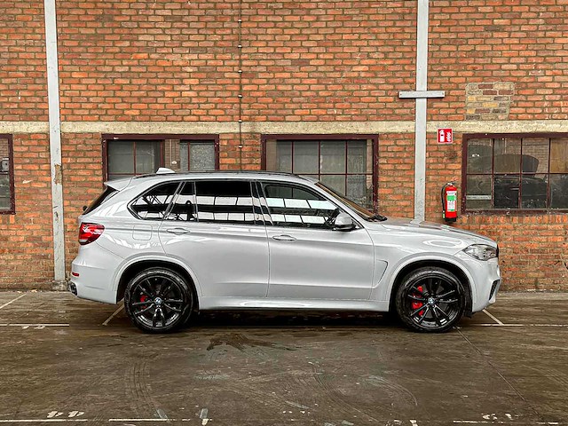 Bmw x5 xdrive50i 4.4 v8 m-sport high executive f15 449pk 2017, k-353-td - afbeelding 8 van  17
