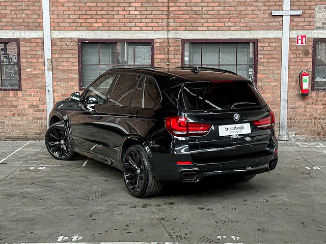 Bmw x5 xdrive50i high executive 4.4 v8 449pk 2015, j-245-hd - afbeelding 8 van  47