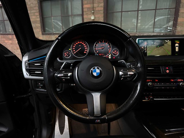 Bmw x5 xdrive50i high executive 4.4 v8 449pk 2015, j-245-hd - afbeelding 11 van  47
