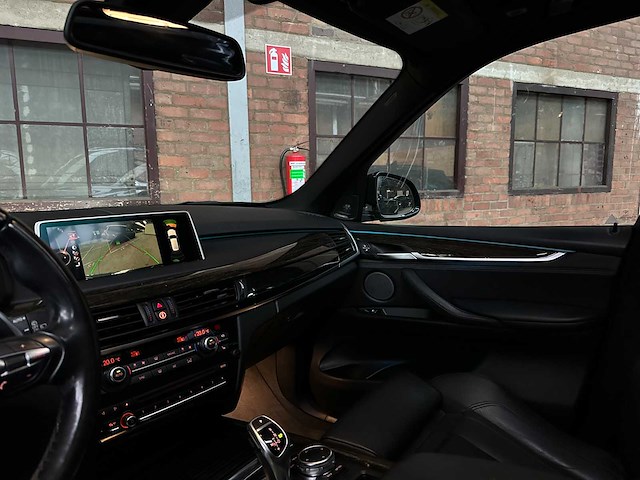 Bmw x5 xdrive50i high executive 4.4 v8 449pk 2015, j-245-hd - afbeelding 13 van  47