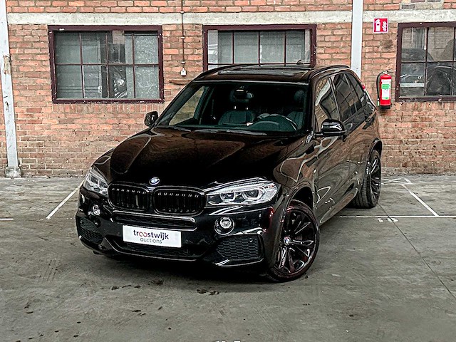 Bmw x5 xdrive50i high executive 4.4 v8 449pk 2015, j-245-hd - afbeelding 12 van  47